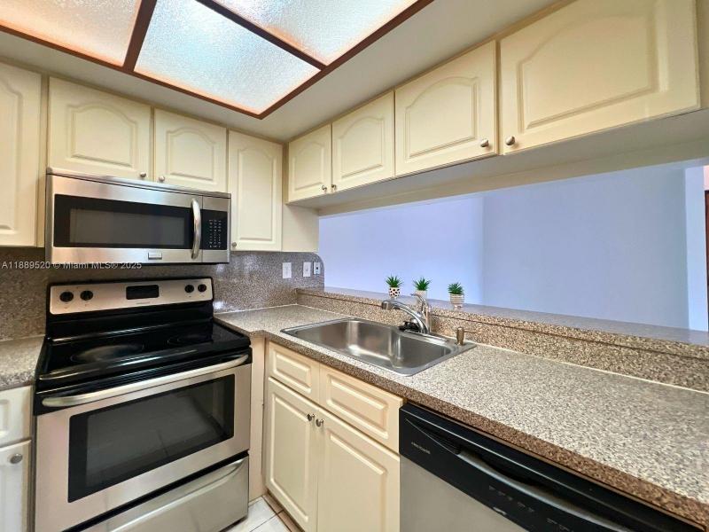 Property photo # 7