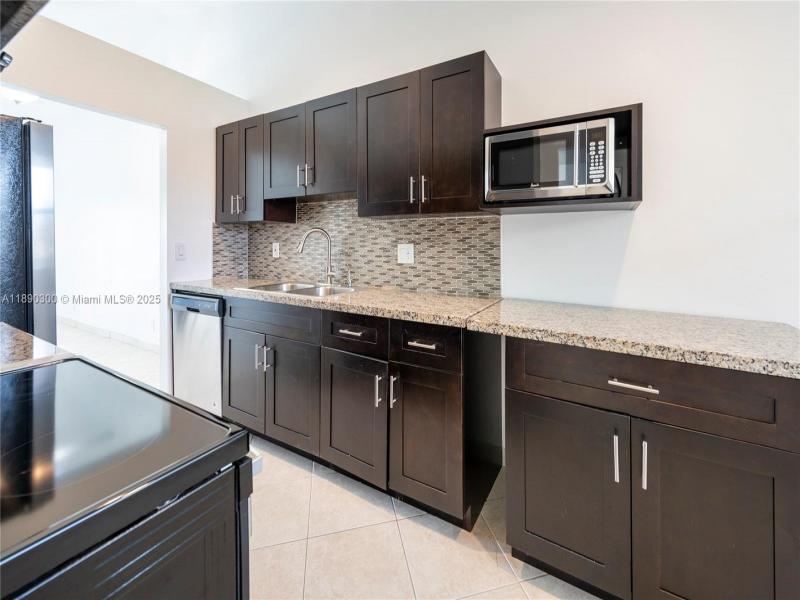 Property photo # 7