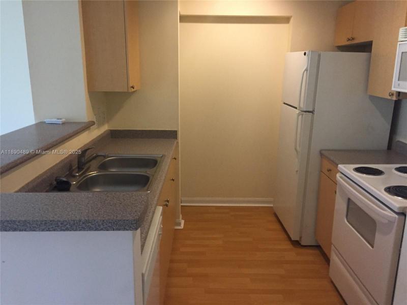 Property photo # 6