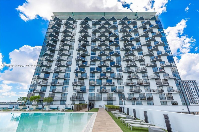 5300 Paseo Apt #1409