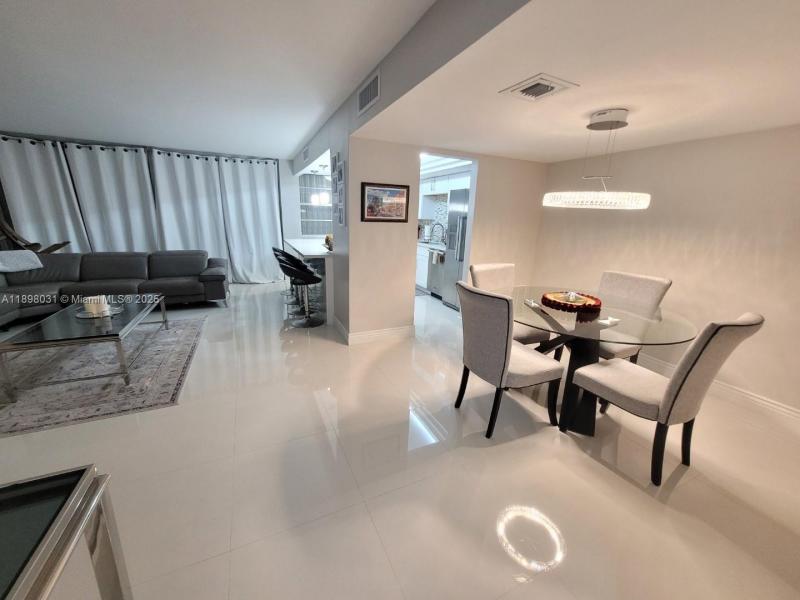 Comprar apartamento en Del Prado South Tower 1801