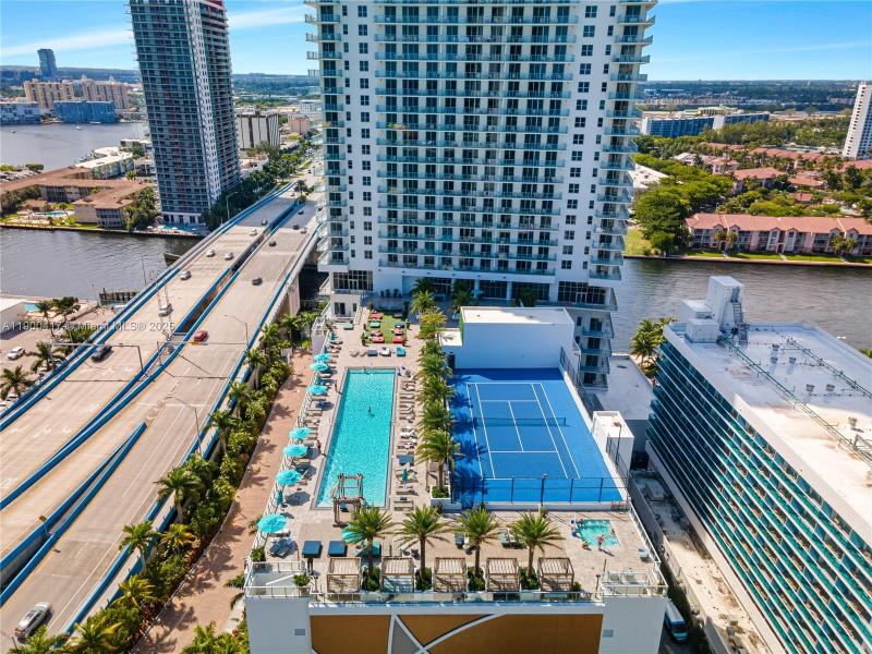 Condo for sale at Hyde Beach House R1701