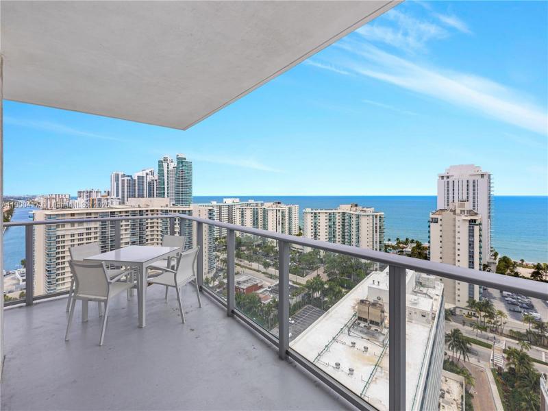 Hyde Beach House Apt #R1701