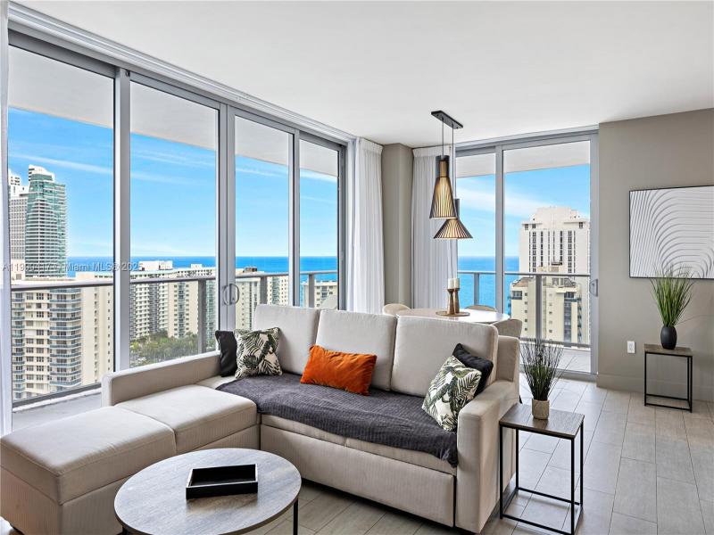 Condo for sale at Hyde Beach House R1701