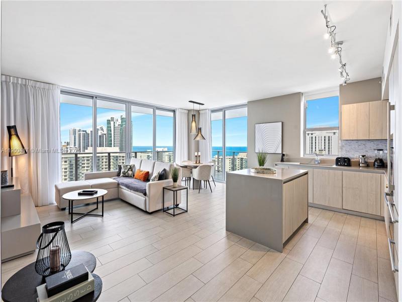 Condo for sale at Hyde Beach House R1701