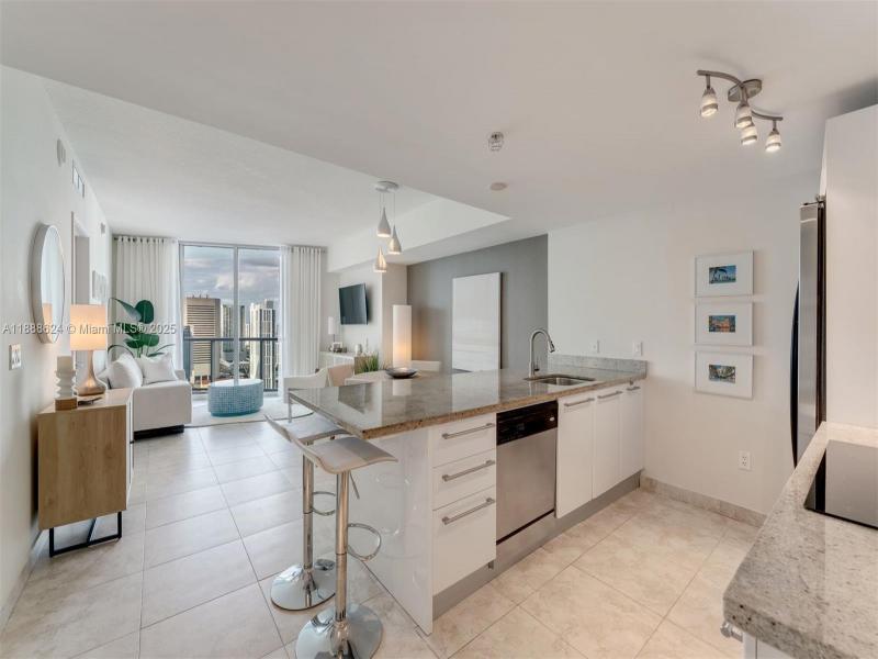 Property photo # 9