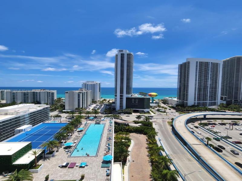 Condo for sale at Hyde Beach House R1709
