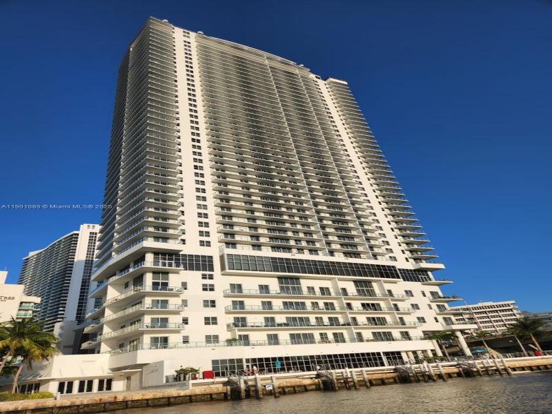 Condo for sale at Hyde Beach House R1709
