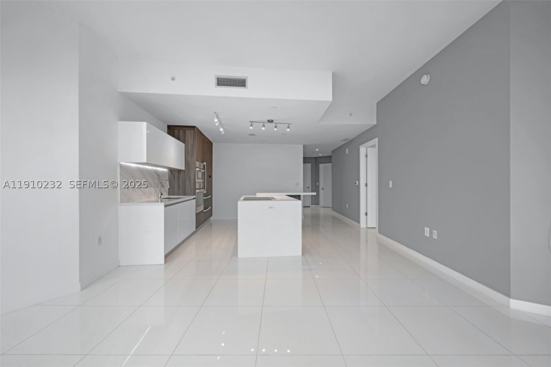 Comprar apartamento no Paramount Miami WorldCenter 4204