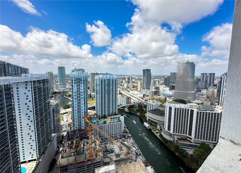 Condo for sale at Icon Brickell Viceroy 4405