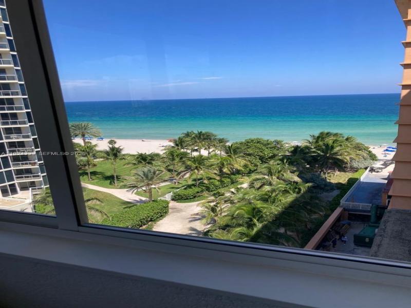 Comprar apartamento en Aventura Beach Club 726