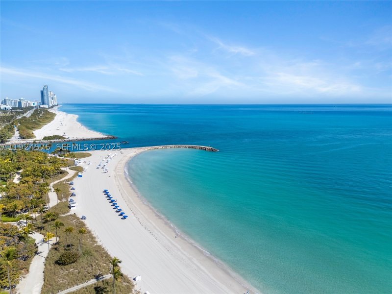 Bellini Bal Harbour Apt #404