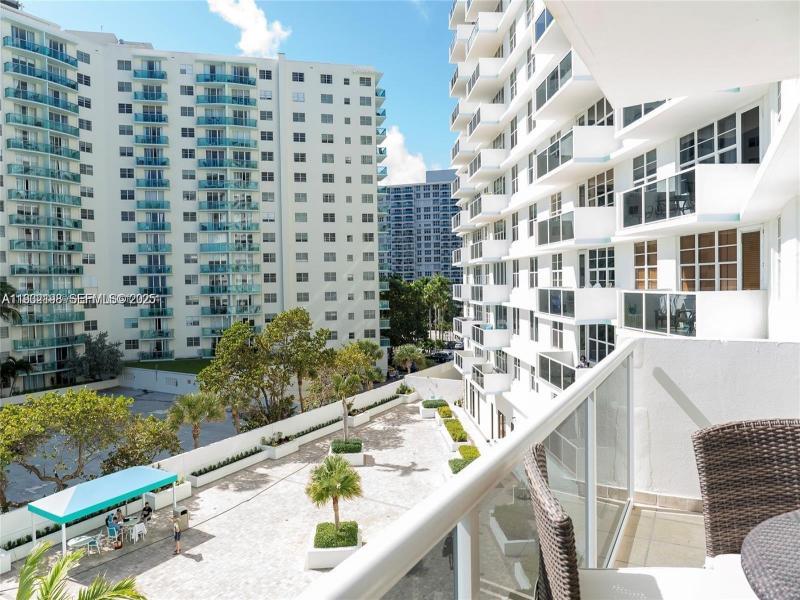 Condo for sale at Sea Air Towers 508