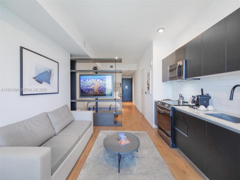 Property photo # 9