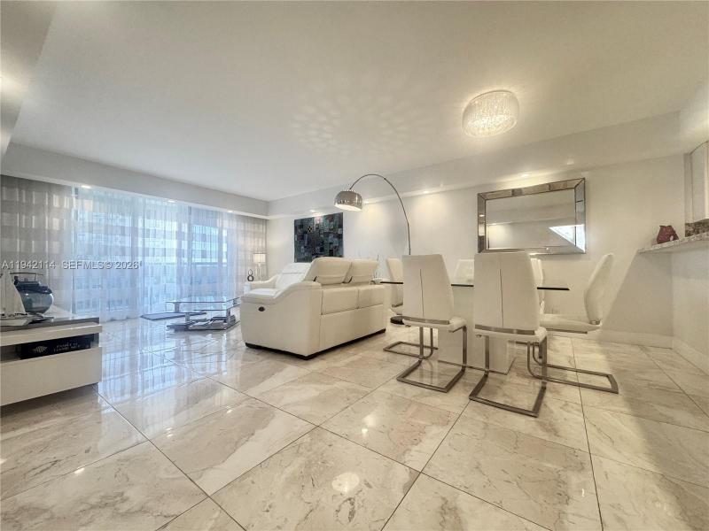 Apartment for rent at Hallmark of Hollywood 519