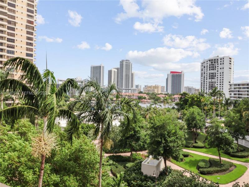 Apartment for rent at Olympus Towers 519