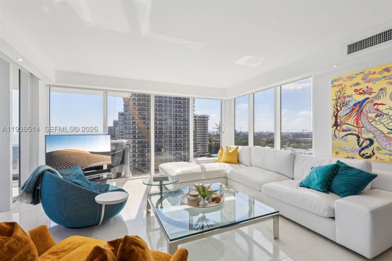 Condo for sale at Harbour House 1110