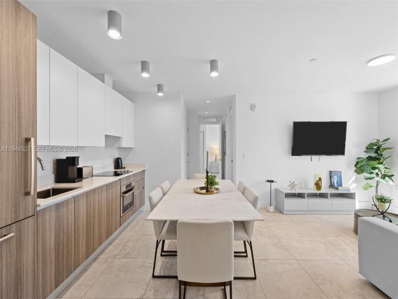 Condo for sale at Smart Brickell Residences 2304