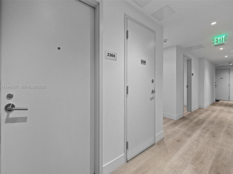 Condo for sale at Smart Brickell Residences 2304