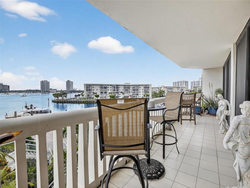 Property photo # 9