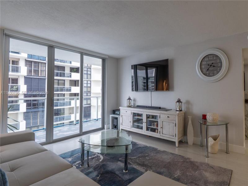 Comprar apartamento en Arlen Beach 1417