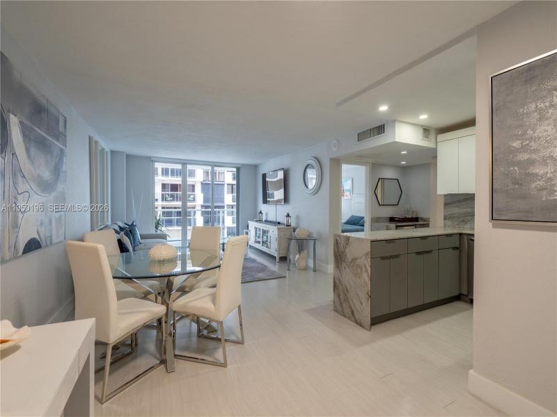 Arlen Beach Apt #1417
