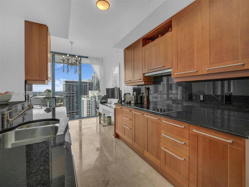 Condo for sale at Las Olas River House 3006