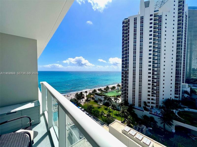 Condo for sale at Aventura Beach Club 1102