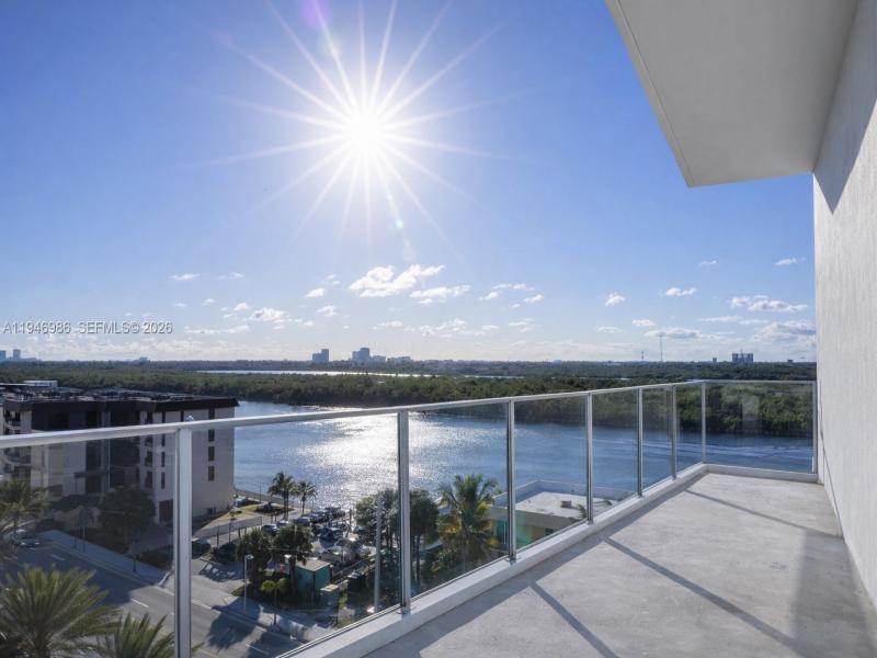 Condo for sale at Eturna Beachside Residences 509