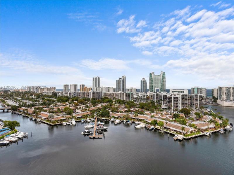 Condo for sale at Anchor Bay Club 417