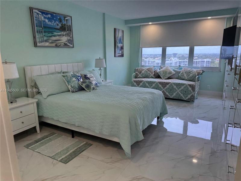Condo for sale at The Wave Condo 1530
