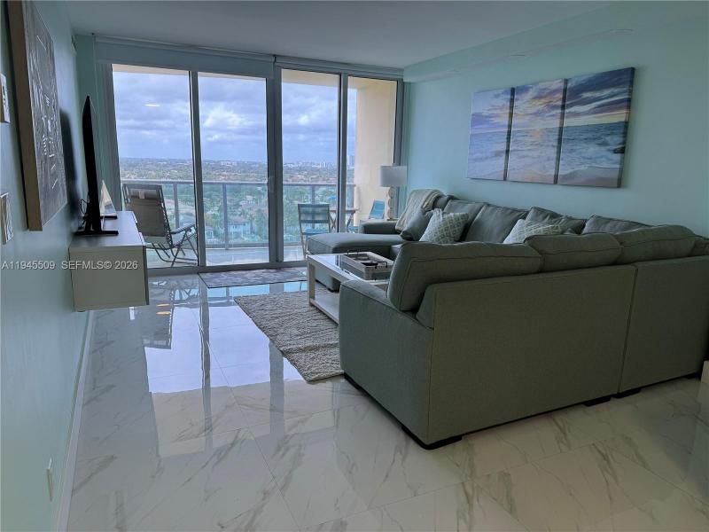 The Wave Condo Apt #1530