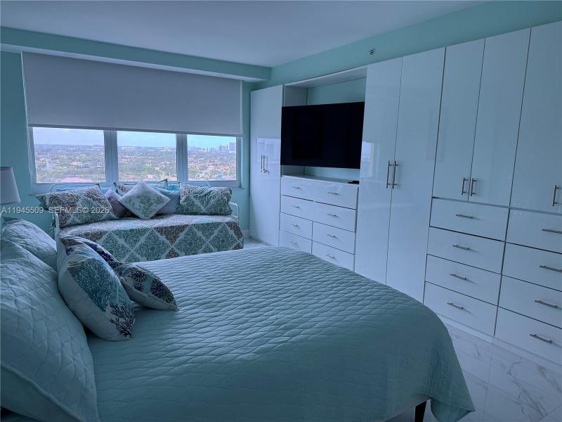 Condo for sale at The Wave Condo 1530