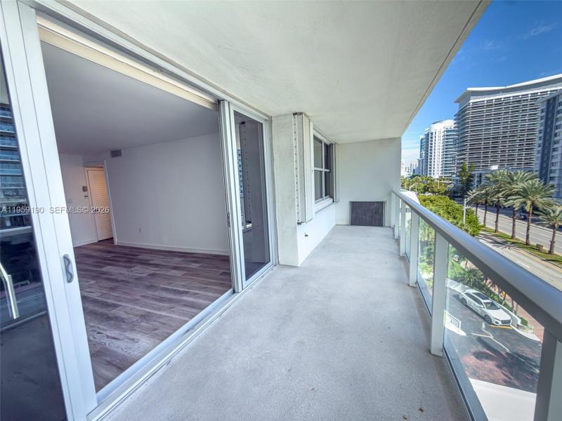 Comprar apartamento en Royal Embassy 6J