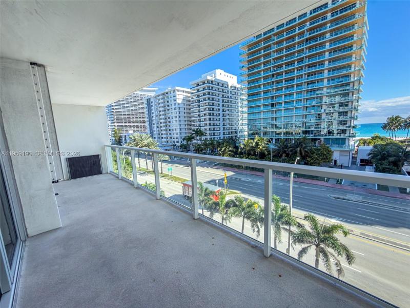 Comprar apartamento en Royal Embassy 6J