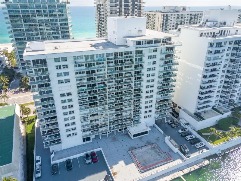 Comprar apartamento en Royal Embassy 6J
