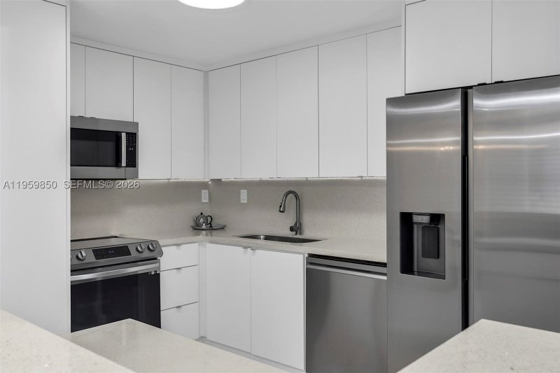 Property photo # 9
