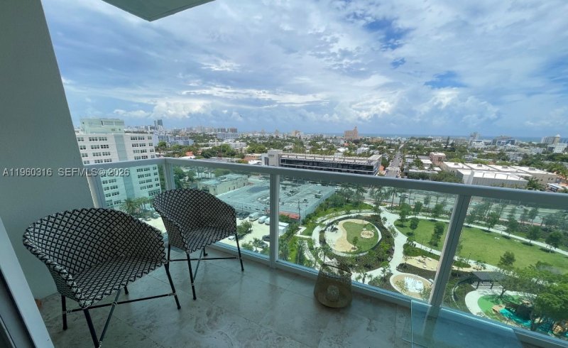 Apartment for rent at Floridian 1704