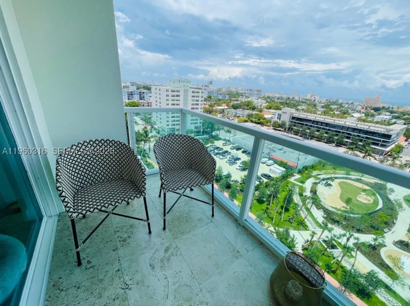 Apartment for rent at Floridian 1704