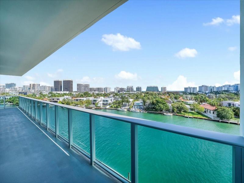 Comprar apartamento no La Baia South LPH_711