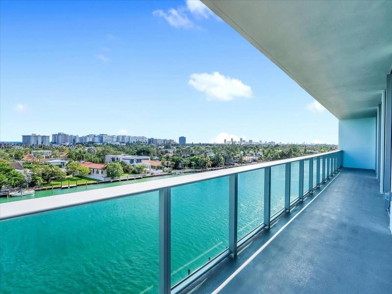 La Baia South Apt #LPH_711