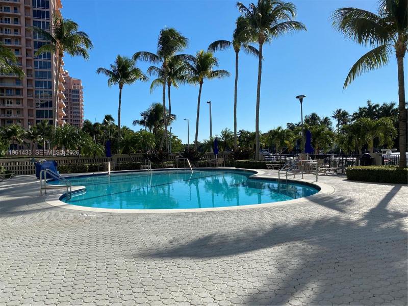 Comprar apartamento en Gables Waterway Towers PH25