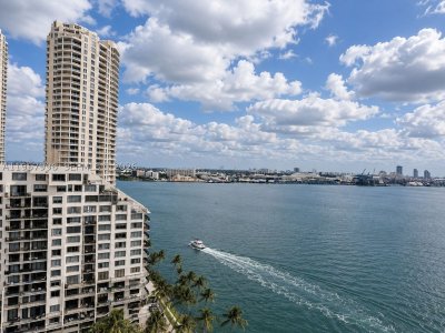 Brickell Key One Apt #A1904
