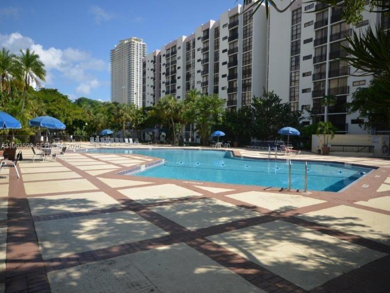 Comprar apartamento en Plaza of the Americas 316