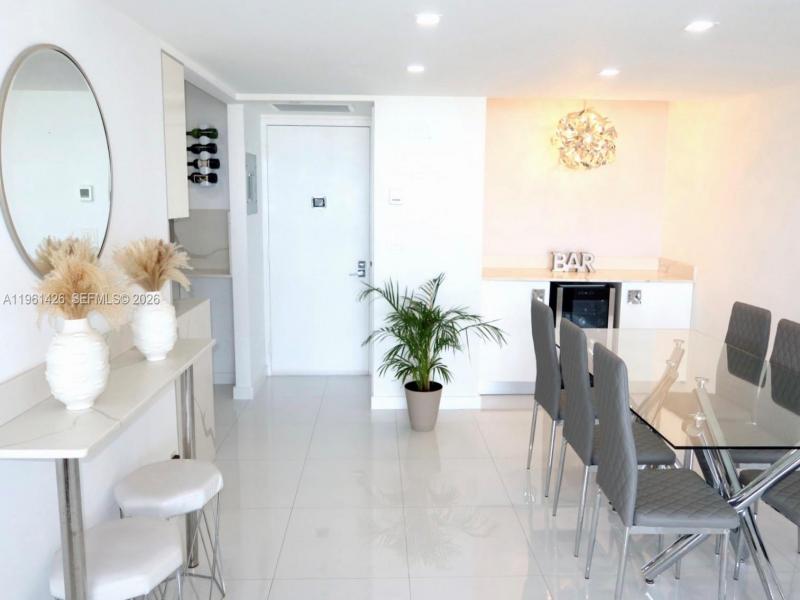 Comprar apartamento no Coronado I 1422