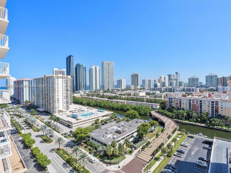 Comprar apartamento en Winston Towers 1715