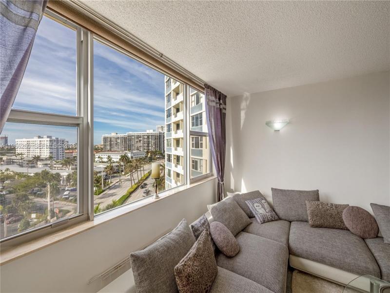 Apartment for rent at Parker Dorado 718