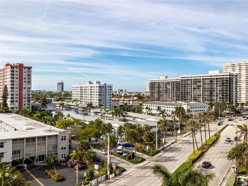 Apartment for rent at Parker Dorado 718