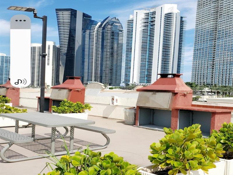 Condo for sale at Plaza of the Americas 324