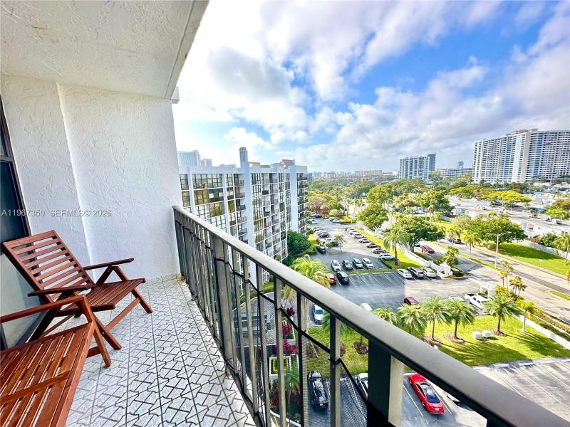 Apartment for rent at Oceanview Park 1007